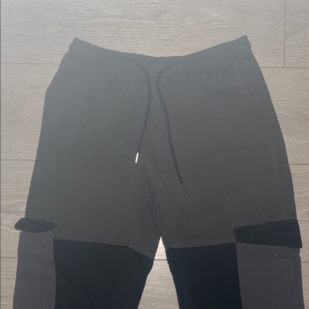 Men's Cargo Pants in Black and Gray